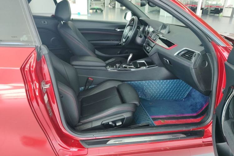 Used BMW 2 Series 2019 225i Convertible Coupe Sports Design Package Right Front Seat