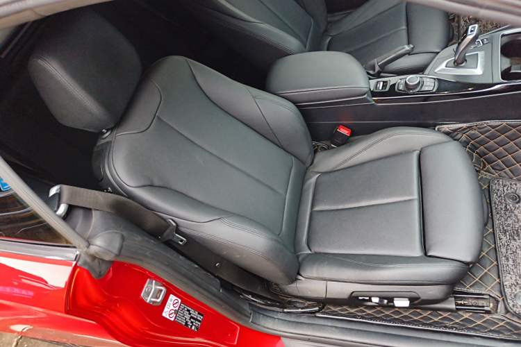 Used BMW 2 Series 2019 225i Convertible Coupe Sports Design Package Right Front Seat