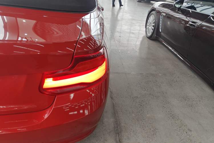 Used BMW 2 Series 2019 225i Convertible Coupe Sports Design Package Right Rear Taillight