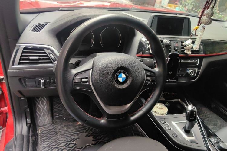 Used BMW 2 Series 2019 225i Convertible Coupe Sports Design Package Steering Wheel