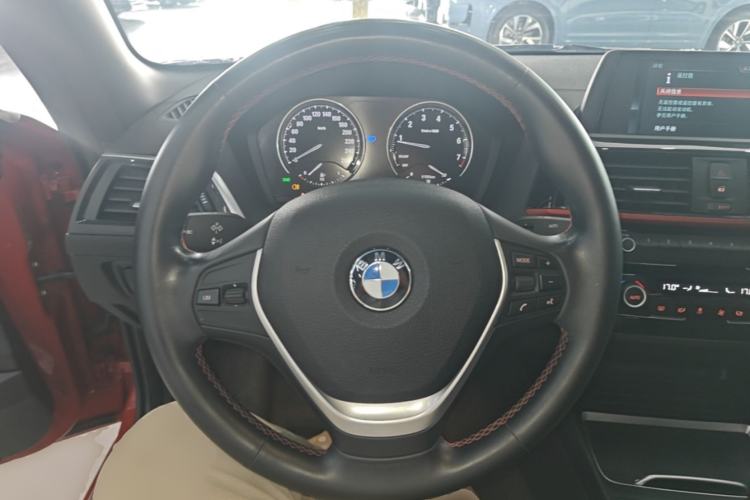 Used BMW 2 Series 2019 225i Convertible Coupe Sports Design Package Steering Wheel