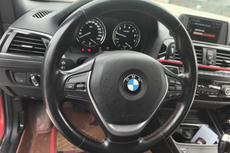 Used BMW 2 Series 2019 225i Convertible Coupe Sports Design Package Steering Wheel
