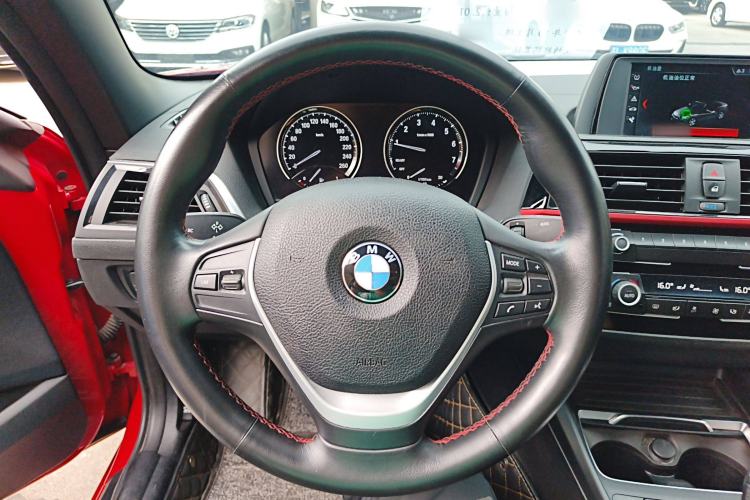 Used BMW 2 Series 2019 225i Convertible Coupe Sports Design Package Steering Wheel
