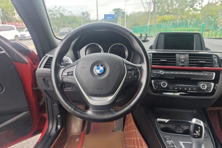Used BMW 2 Series 2019 225i Convertible Coupe Sports Design Package Steering Wheel