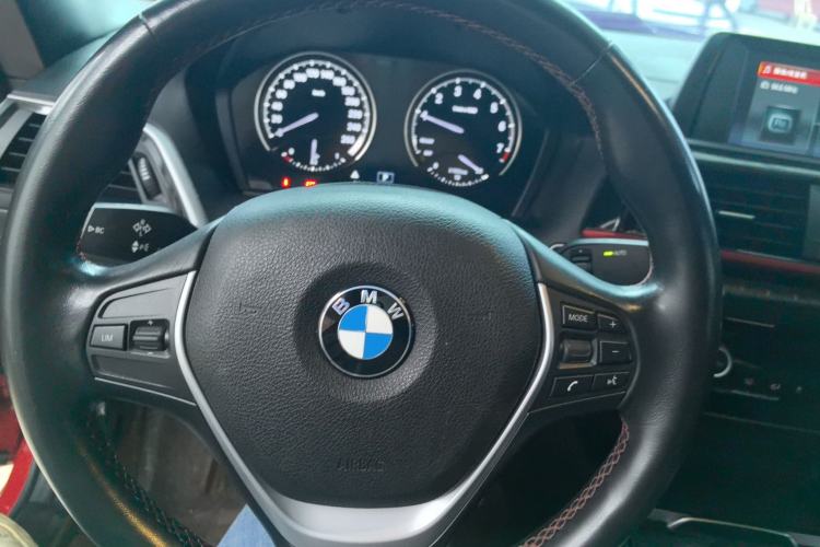Used BMW 2 Series 2019 225i Convertible Coupe Sports Design Package Steering Wheel