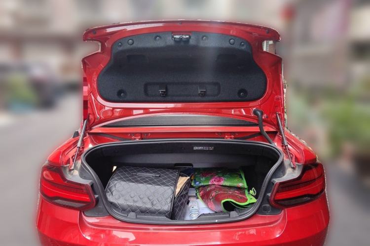 Used BMW 2 Series 2019 225i Convertible Coupe Sports Design Package Trunk