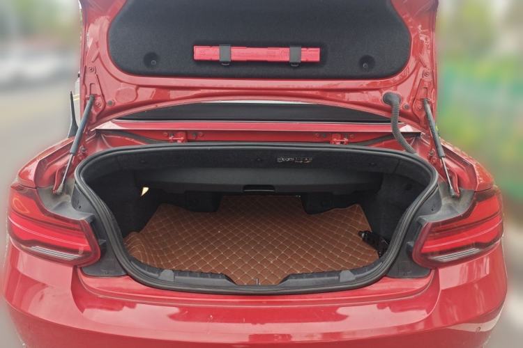 Used BMW 2 Series 2019 225i Convertible Coupe Sports Design Package Trunk