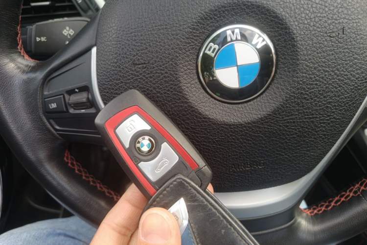 Used BMW 2 Series 2019 225i Convertible Coupe Sports Design Package Vehicle Key