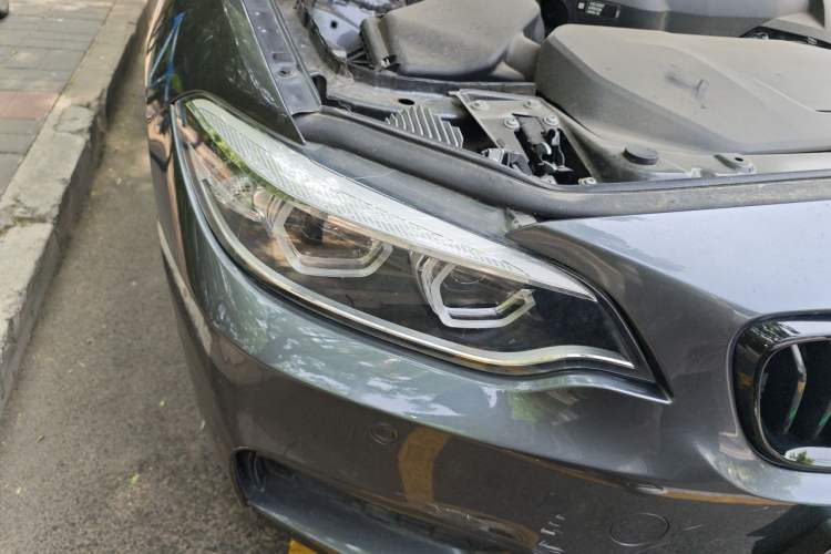 Used BMW 2 Series 2019 225i Luxury Model with M Sport Package Exterior 6