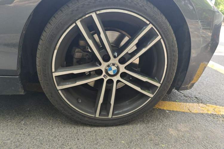 Used BMW 2 Series 2019 225i Luxury Model with M Sport Package Exterior 7