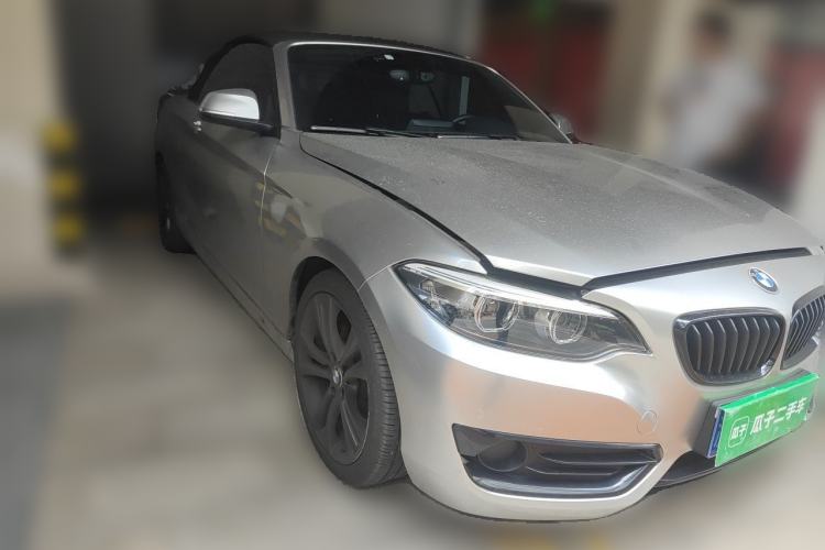 Used BMW 2 Series 2019 225i Convertible Coupe Sports Design Package Front Right 45 Deg