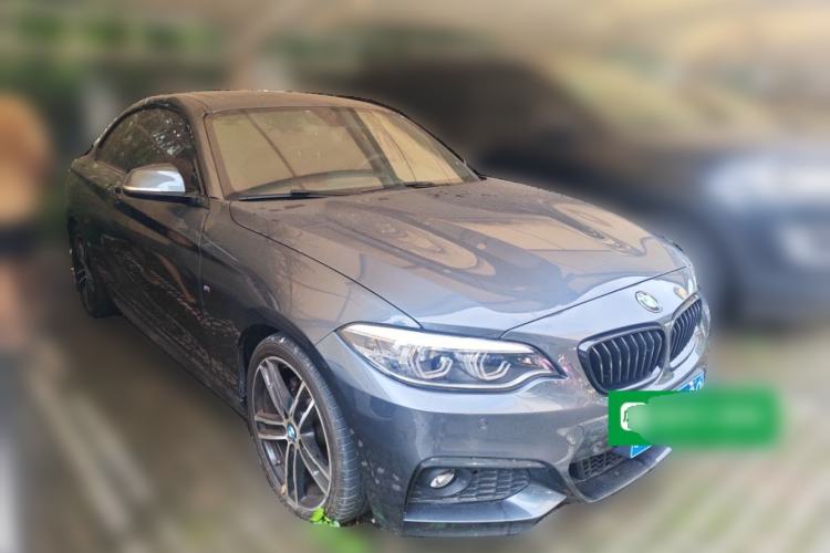 Used BMW 2 Series 2019 225i Luxury Model with M Sport Package Front Right 45 Deg