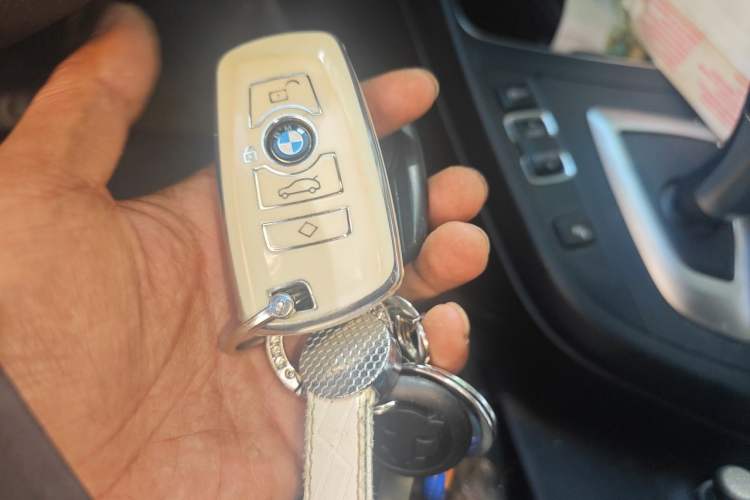 Used BMW 2 Series 2019 225i Sport Design Package Vehicle Key