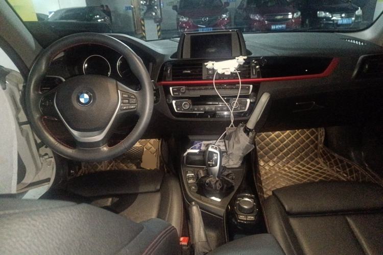 Used BMW 2 Series 2019 225i Sport Design Package Center Console