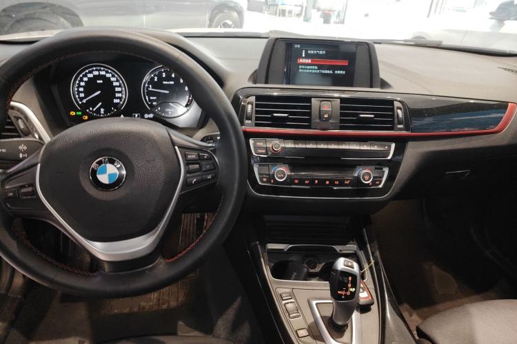 Used BMW 2 Series 2019 225i Convertible Coupe Sports Design Package Center Console