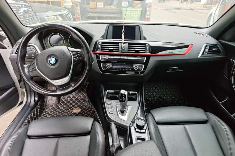 Used BMW 2 Series 2019 225i Convertible Coupe Sports Design Package Center Console