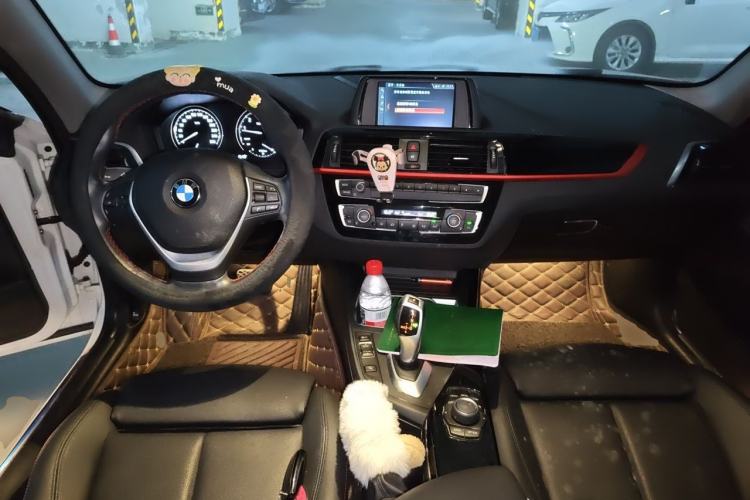 Used BMW 2 Series 2019 225i Sport Design Package Center Console