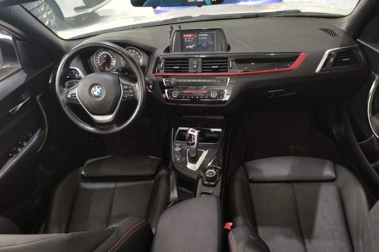 Used BMW 2 Series 2019 225i Convertible Coupe Sports Design Package Center Console