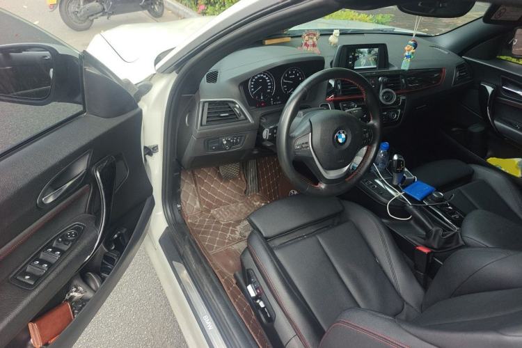 Used BMW 2 Series 2019 225i Convertible Coupe Sports Design Package Driver Seat