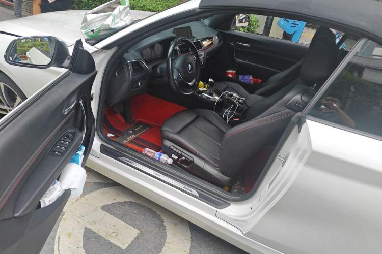 Used BMW 2 Series 2019 225i Convertible Coupe Sports Design Package Driver Seat