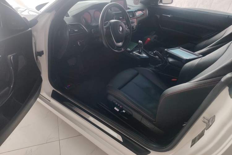 Used BMW 2 Series 2019 225i Convertible Coupe Sports Design Package Driver Seat