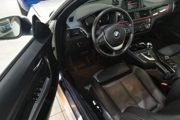 Used BMW 2 Series 2019 225i Convertible Coupe Sports Design Package Driver Seat