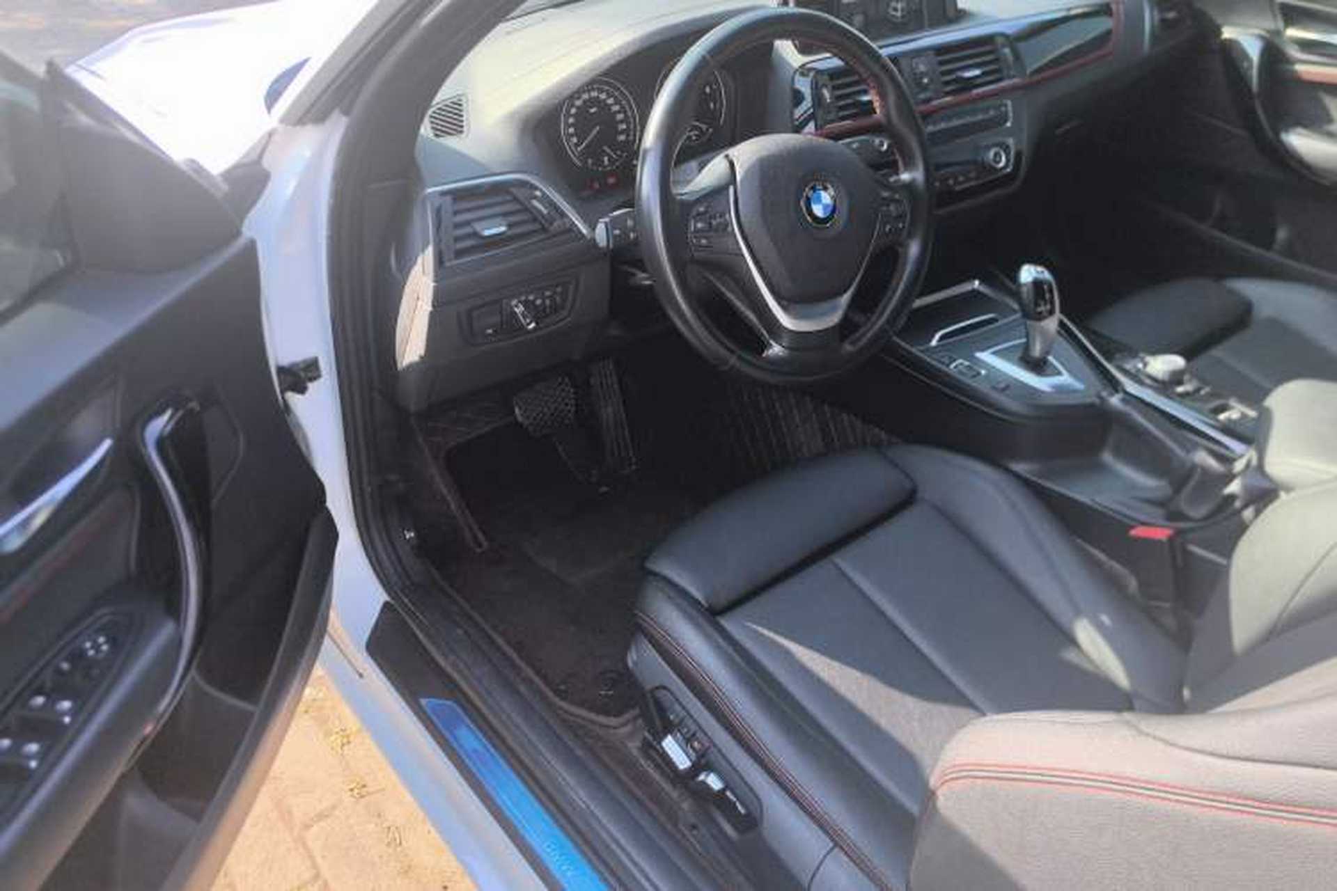 Used BMW 2 Series 2019 225i Convertible Coupe Sports Design Package Driver Seat