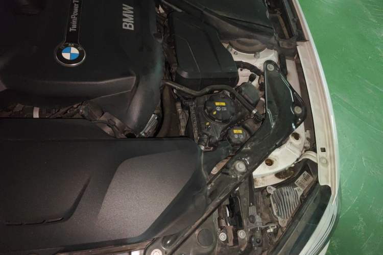 Used BMW 2 Series 2019 225i Convertible Coupe Sports Design Package Engine Bay Left