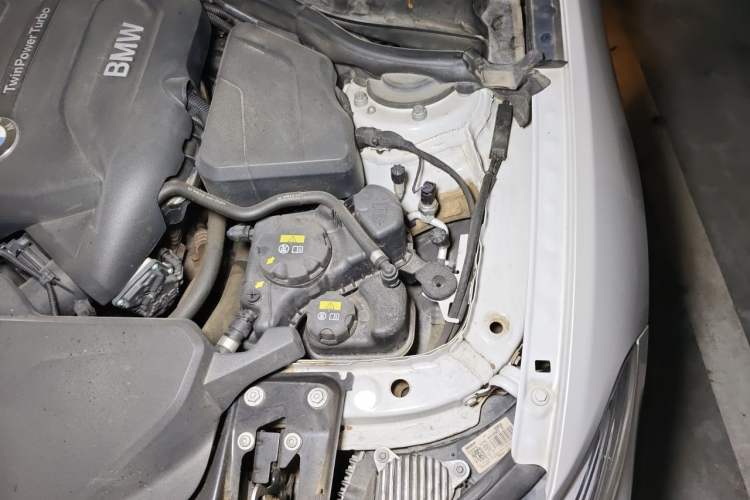 Used BMW 2 Series 2019 225i Sport Design Package Engine Bay Left