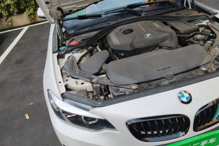 Used BMW 2 Series 2019 225i Convertible Coupe Sports Design Package Engine Bay Right
