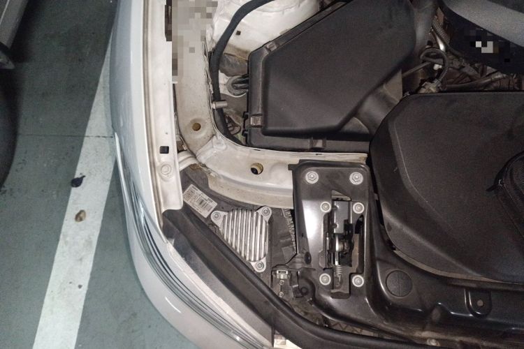 Used BMW 2 Series 2019 225i Sport Design Package Engine Bay Right