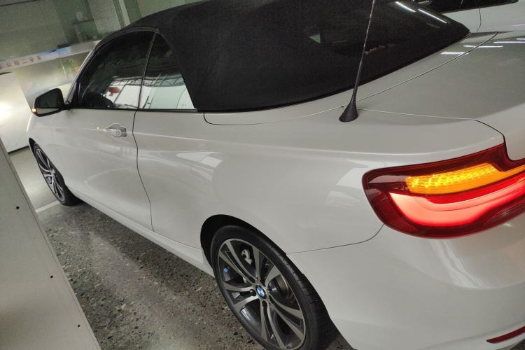 Used BMW 2 Series 2019 225i Convertible Coupe Sports Design Package Exterior 3