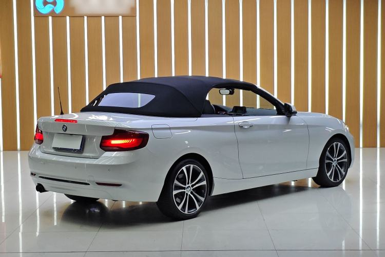 Used BMW 2 Series 2019 225i Convertible Coupe Sports Design Package Exterior 4