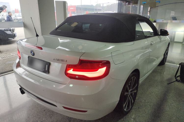 Used BMW 2 Series 2019 225i Convertible Coupe Sports Design Package Exterior 5
