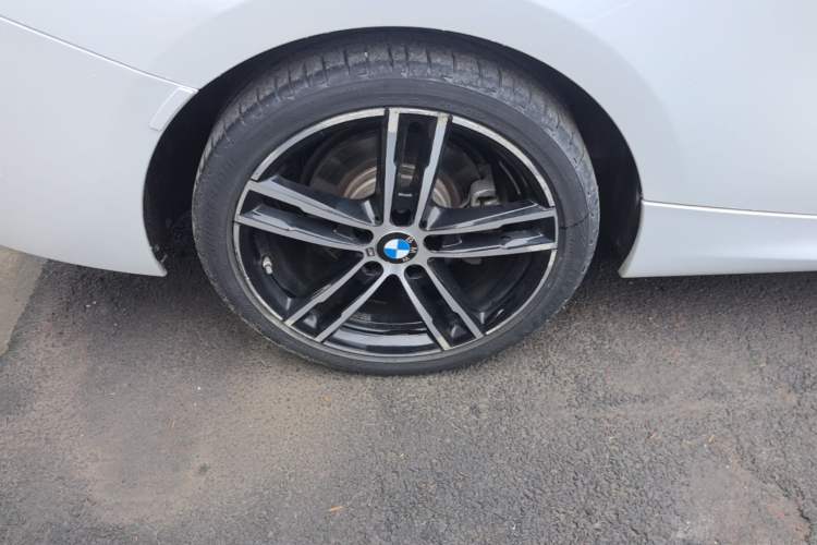 Used BMW 2 Series 2019 225i Luxury Model with M Sport Package Exterior 5