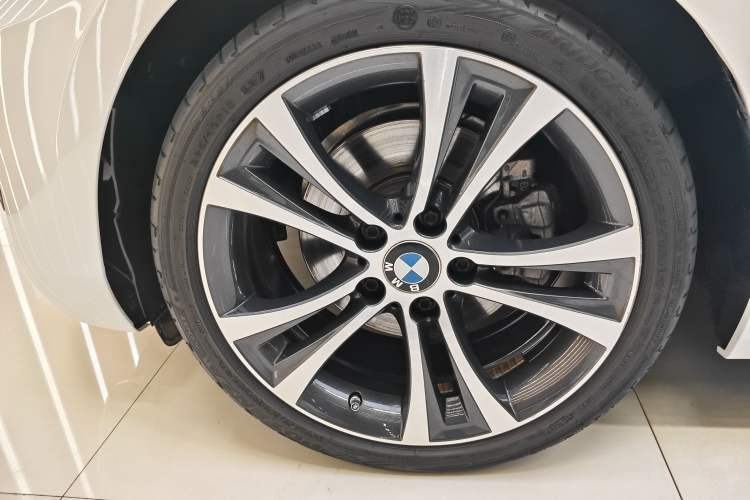Used BMW 2 Series 2019 225i Convertible Coupe Sports Design Package Exterior 6