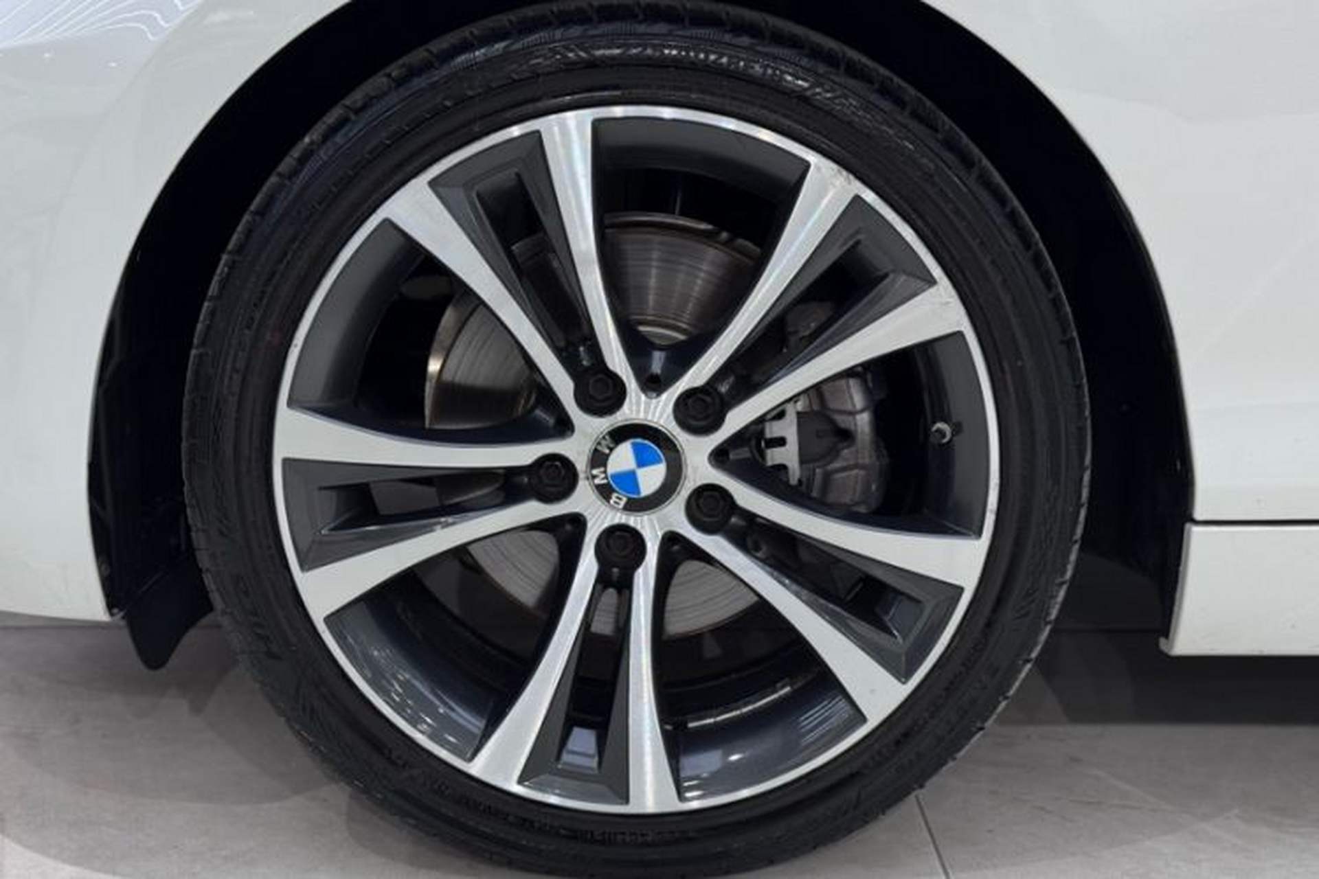 Used BMW 2 Series 2019 225i Convertible Coupe Sports Design Package Exterior 6