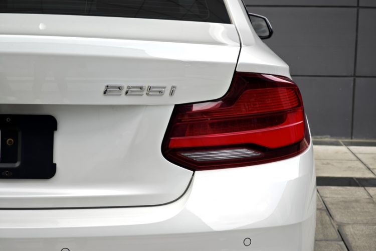 Used BMW 2 Series 2019 225i Luxury Model with M Sport Package Exterior 7