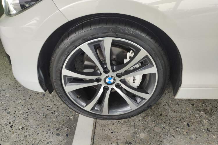 Used BMW 2 Series 2019 225i Convertible Coupe Sports Design Package Exterior 7