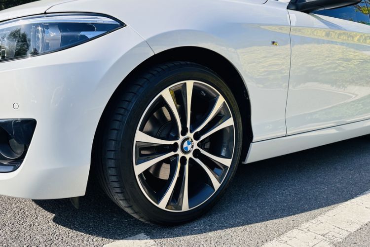Used BMW 2 Series 2019 225i Sport Design Package Exterior 7