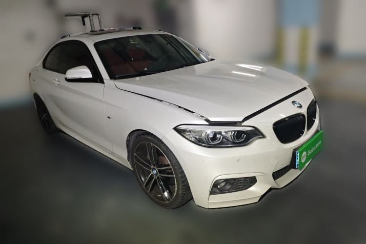 Used BMW 2 Series 2019 225i Luxury Model with M Sport Package Front Right 45 Deg