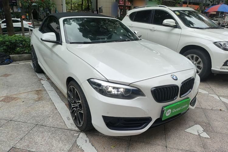 Used BMW 2 Series 2019 225i Convertible Coupe Sports Design Package Front Right 45 Deg