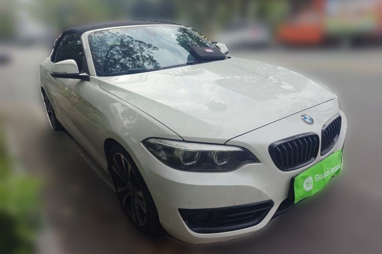 Used BMW 2 Series 2019 225i Convertible Coupe Sports Design Package Front Right 45 Deg