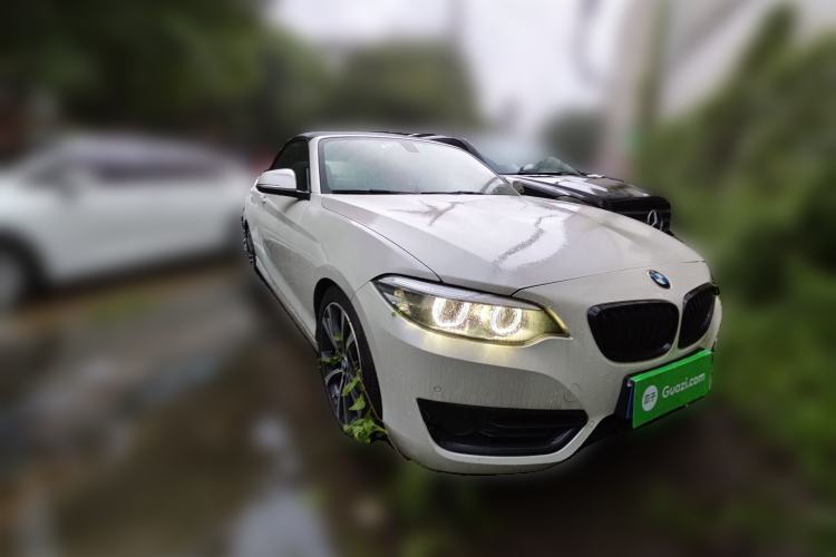 Used BMW 2 Series 2019 225i Convertible Coupe Sports Design Package Front Right 45 Deg