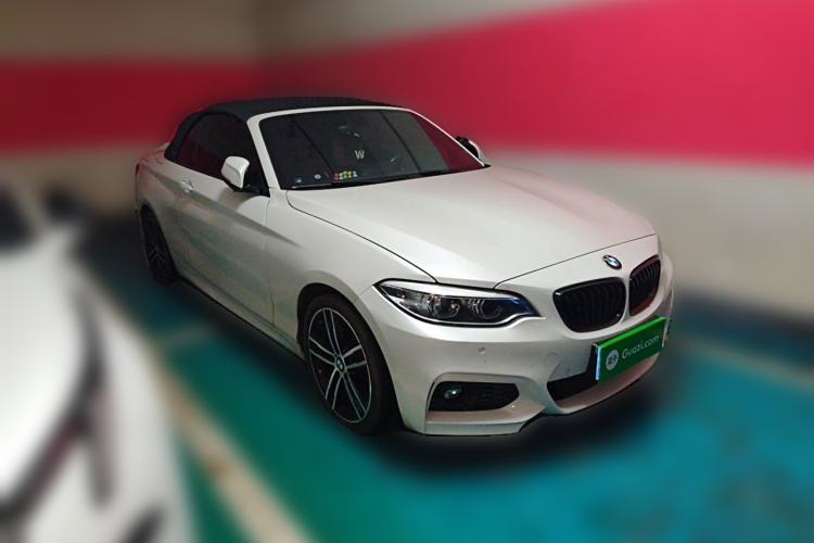 Used BMW 2 Series 2019 225i Convertible Coupe Luxury Edition M Sport Package Front Right 45 Deg