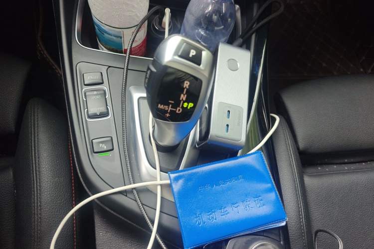 Used BMW 2 Series 2019 225i Convertible Coupe Sports Design Package Gear Lever