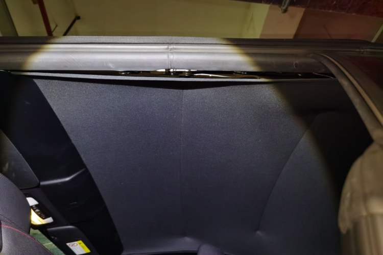 Used BMW 2 Series 2019 225i Convertible Coupe Sports Design Package Headliner