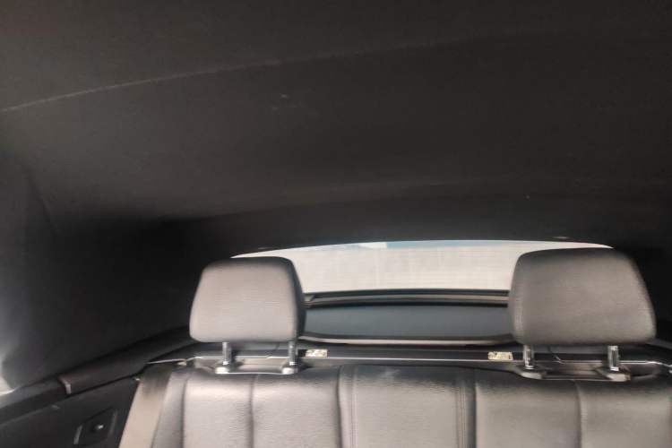 Used BMW 2 Series 2019 225i Convertible Coupe Sports Design Package Headliner