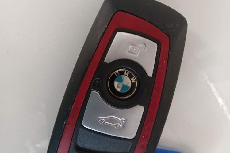 Used BMW 2 Series 2019 225i Convertible Coupe Sports Design Package Interior 1
