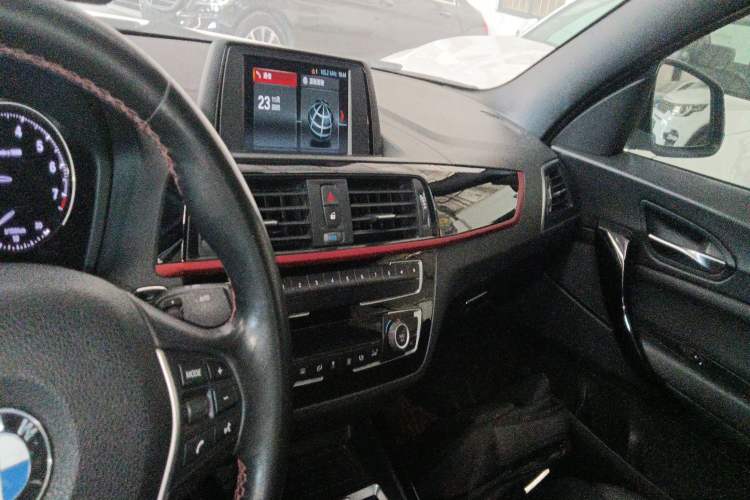 Used BMW 2 Series 2019 225i Convertible Coupe Sports Design Package Interior 2